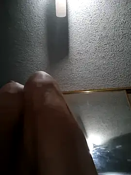 Hrnymanedawg13 online show from February 28, 4:39 pm