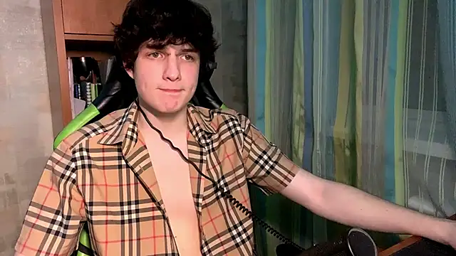 DenBunnyy online show from March 20, 6:34 pm