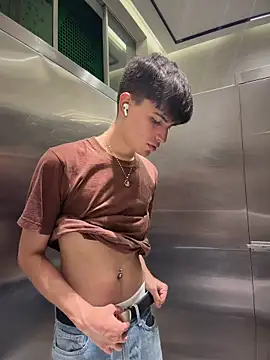 Naim TheKing online show from April 5, 11:56 pm