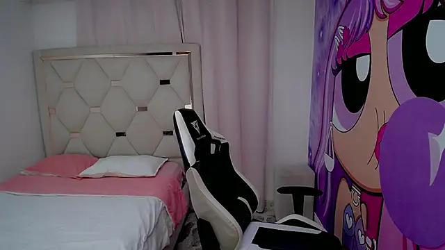 Akyra latinn online show from February 4, 1:28 pm