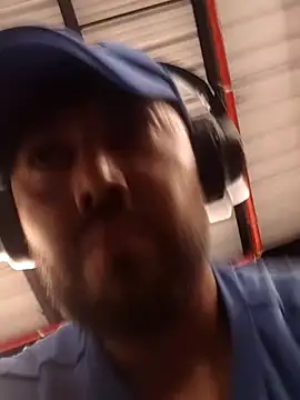 michell veryhot online show from April 17, 2:20 pm