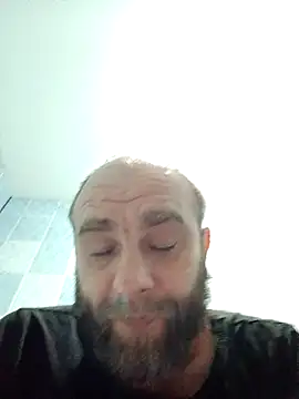 AlexanderArmani online show from February 10, 8:30 am