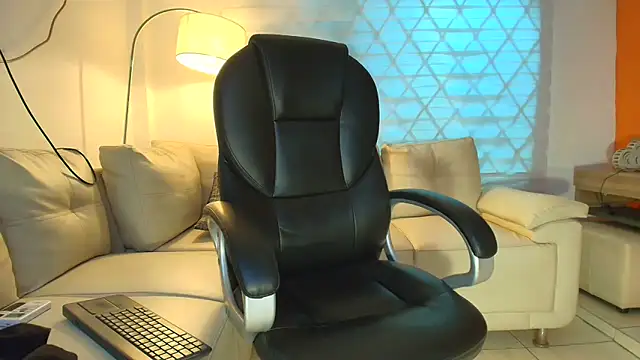 ricky spensar23cm  online show from March 30, 4:13 am