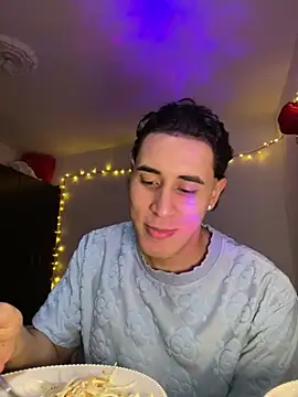 Maximuz1920 online show from April 9, 8:37 pm