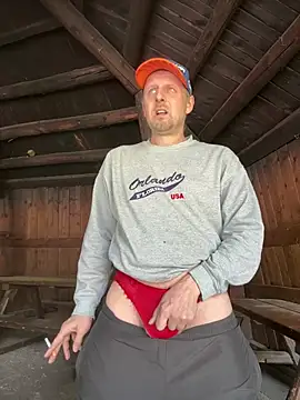 FrankdieSchwuchtel online show from April 11, 11:58 am