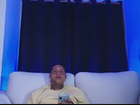 blackout9703 online show from February 4, 1:00 am