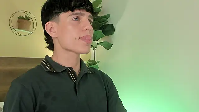 Angel eros  online show from February 20, 6:26 am