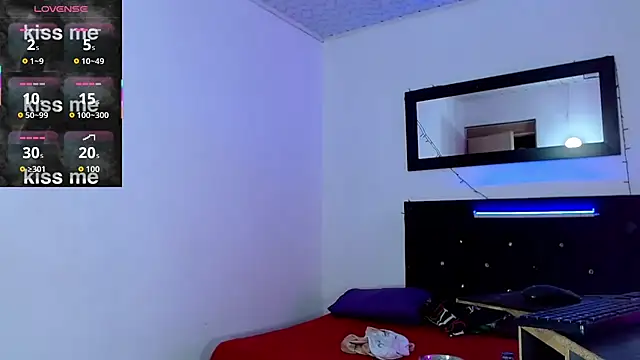 hotboyluxe online show from July 15, 6:53 am