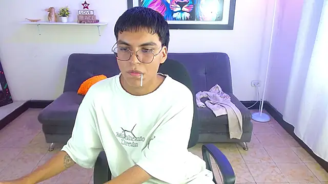 Maecum18 online show from March 19, 9:51 pm