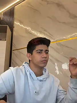 Thiago Olsen online show from April 25, 7:33 am