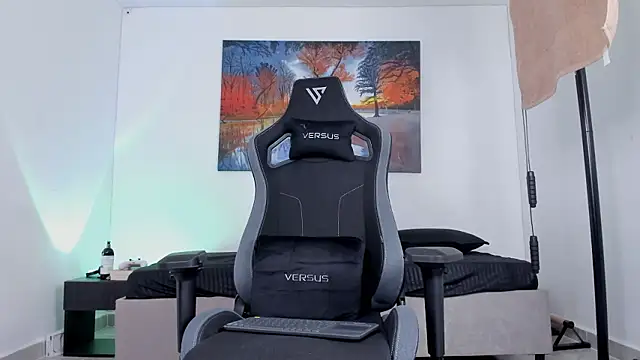 ryanwhite3 online show from March 7, 12:52 am