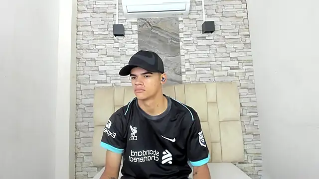 samuel wyatt online show from March 7, 2:04 pm