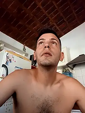 AmorSobra online show from February 13, 1:27 pm