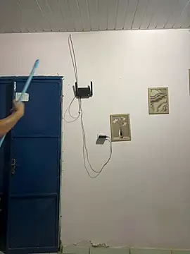 Loaisn online show from February 15, 10:51 pm