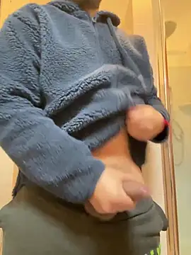 latinocalientehot online show from March 20, 10:57 pm