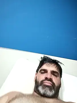 leo85rf online show from February 18, 12:42 am