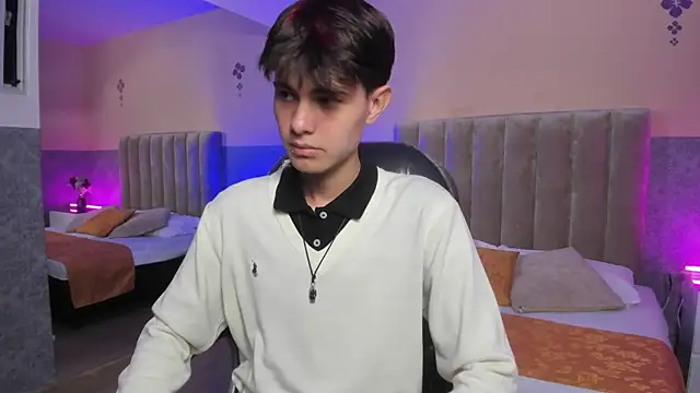 Derek Sinn online show from April 9, 8:04 pm