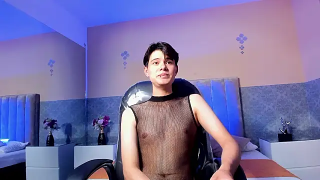 Derek Sinn online show from March 5, 7:54 pm