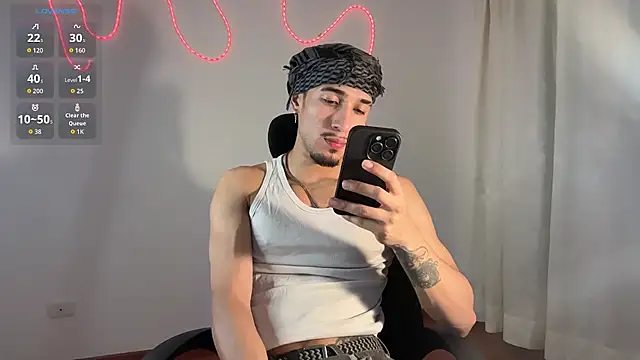 rafael stone11 online show from February 5, 1:23 am