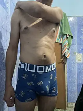 Snapshot of jonathan_yoni chatting on March 1, 10:15 am jonathan yoni online show from March 1, 10:15 am