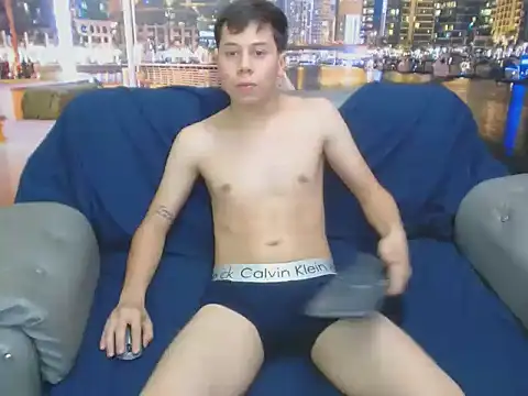 santiago xxxcol online show from February 5, 11:34 pm