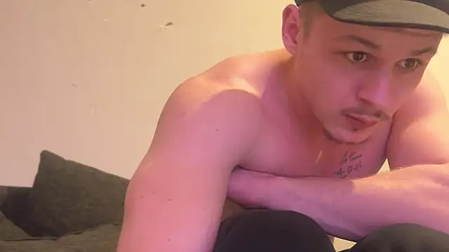 Lucas328706 online show from February 20, 8:21 pm