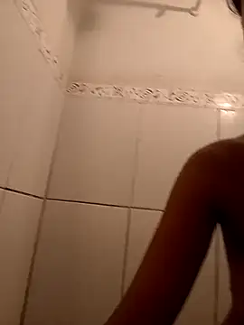 casalcarioca021 online show from April 17, 7:05 pm