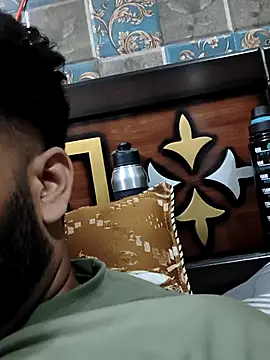 MrCurioX online show from April 18, 2:51 pm