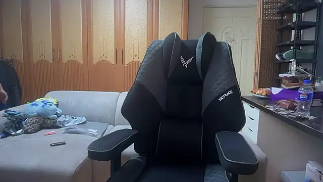 fxckuno online show from April 27, 7:27 am