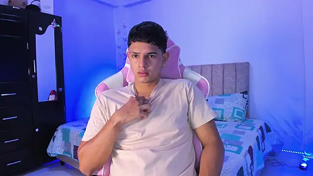 Adrian Prime  online show from March 23, 6:58 pm