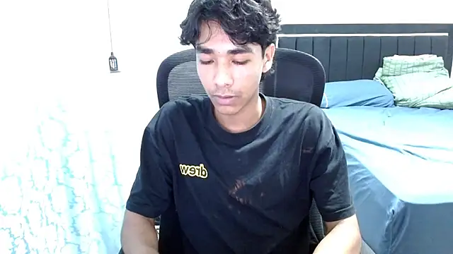 Pedestal diamant online show from March 18, 12:13 am