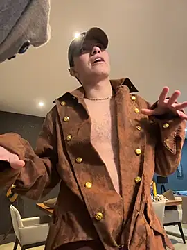 patbass7 online show from February 5, 10:00 am