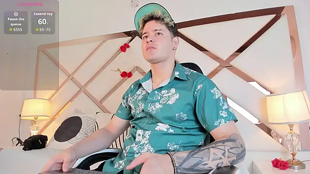 rayan linxx online show from February 16, 7:34 pm