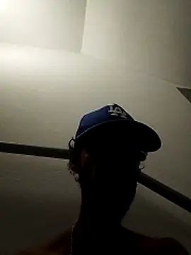 Swicth love online show from April 18, 9:36 pm