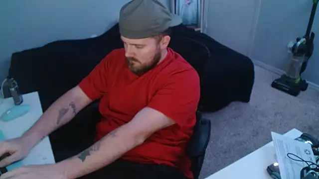 theone07221 online show from February 12, 7:25 am