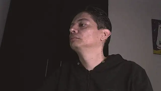 Thommas8a online show from February 8, 3:56 am