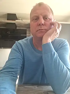 Demik71 online show from March 2, 11:28 am