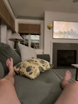 mutuallybeneficial online show from February 25, 4:13 am