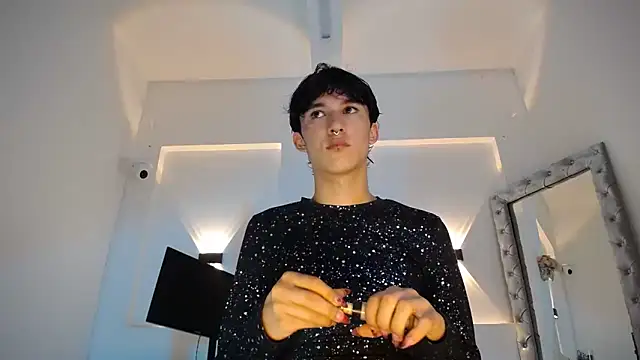 jullian ricci online show from April 6, 12:18 am