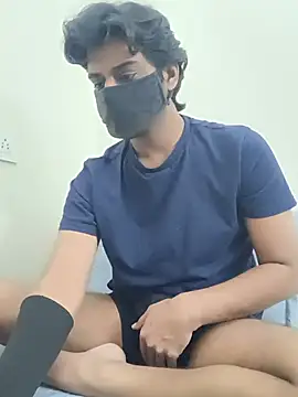 notanerd22 online show from June 26, 5:37 pm