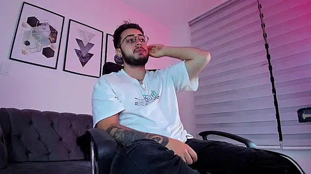 ethan grace online show from February 23, 11:56 am