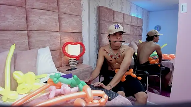 Escanor Hot online show from February 14, 8:59 pm