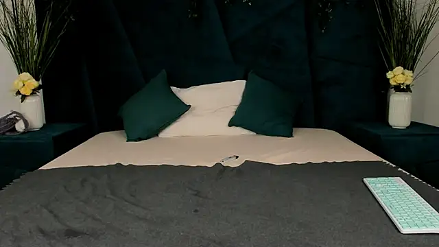 Erick Wilson online show from November 27, 1:04 pm