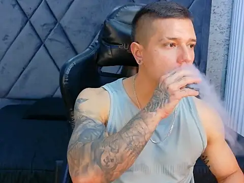 TYSONRICH1 online show from February 24, 7:58 pm