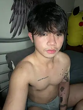 knownasreign online show from March 9, 8:41 am