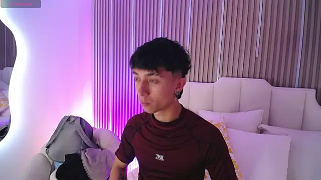 Aiden Rivers  online show from February 27, 12:39 pm