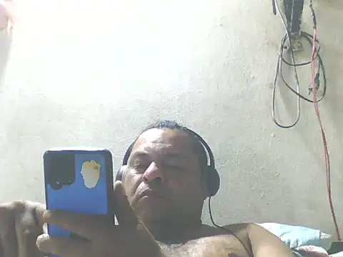 DesexedCooler online show from June 17, 11:50 pm