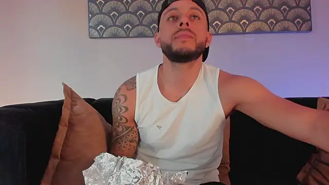 Daniel kingx online show from March 18, 2:20 pm