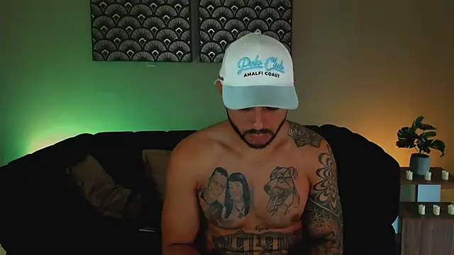 Daniel kingx online show from March 11, 1:40 pm