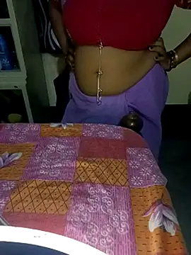 sweeti9 online show from April 1, 7:44 pm